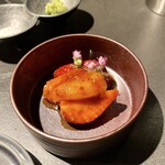 北海道焼肉 北うし - 牡丹海老とあまおう苺のキムチ