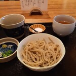 一心庵 - 粗びき十割(大野在来)のお蕎麦は、お塩でいただきます。