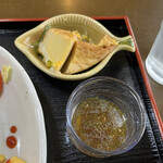 Iruka Tei - 小鉢の煮物は揚げハンペンみたいな…  ドレッシング