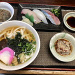 Udon Shichifuku - 七福セット（うどん）、握り寿司三貫（〆さば、イカ、カンパチ）、なんこつ、ナンコツ、茄子