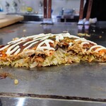Honkaku Hiroshima Okonomiyaki Goroxu Chan - 令和4年3月
                        三原焼き 900円
