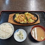 まんてん食堂 - ホルメン定食全景　¥700