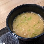Tonkatsu Tonichi - 豚汁風で、変に美味しいお味噌汁…
