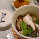 日本料理 TOBIUME - ⑩椎茸出汁のにゅうめん
      もうダメ、食べられない！と言いつつ、やめられない止まらない
      椎茸出汁が胃袋に滲みるとほんの少し小腹が減る(笑)