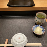 幸寿し - いよいよはじまりますよ！　ちなみに器は九谷焼です！