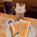 Drip-X-Cafe - アイスブリュードコーヒー　¥690