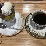 cafe 蔵八 - 自家製コーヒーゼリー　550円 タンザニア　600円