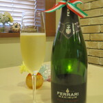 イタリアンレストラン Zucca - 泡