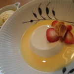 ファニエンテ - 【再訪４】デザートはブラマンジェとジャージー牛のミントジェラート