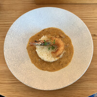 Jose Luis Karuizawa - 朝食 ¥1,800 の海老とスパイスを効かせたホワイトカレー バターライスと共に