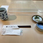 梅八 - ソースと香の物