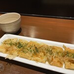 Teppan Sakaba Harukasu - 晴タコ(鉄板焼のタコ焼き)出汁スープ付き