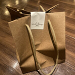 Peter Luger Steak House Tokyo - お持ち帰りの手提げも高級