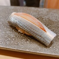 鮨結う翼 - 子肌の握り