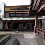 あなごめしうえの 宮島口本店 - 風情のある外観