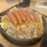 大盛軒 - 鉄板麺 肉増しウィンナー三本 