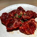 YAKINIKU BISTRO 石鎚 - お肉もコスパ的に良い品質