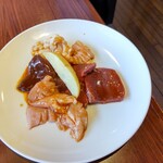 朝鮮飯店 - 追加肉のホルモンミックス