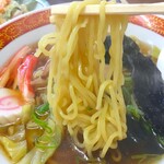 十一屋食堂 - 麺 アップ