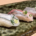 築地 すし好 - 細魚、鯵、鰯
