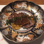 個室和食 福治 - 土佐酢のジュレが和牛のたたきをさっぱり仕上げます