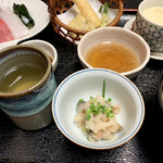 一富士 - てっぱい。
      正直、ちょっと苦手な一品なんだけど、
      これ素直に美味しかった！