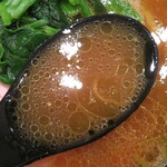 Yokohamaiekeisouhonzanyoshimurakechokkeitenramenuchidaya - ラーメン/スープ