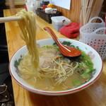 Ramen Sakura - らーめん（550円）