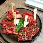 Netsuretsu Karubi - 成熟牛4種味くらべ