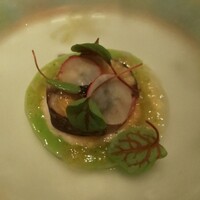フレンチ割烹 宿 - 金目鯛と百合根のブランダード、鰆の低温調理、コンソメジュレ、キャビア添え