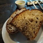 パンとお菓子と小さなレストラン bee - 