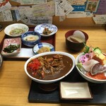 喰い処　弐七 - 海鮮丼とホッキカレーの欲張りセット