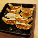 魚民 - 鉄鍋餃子