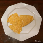 美食居酒屋 志絵扶 - 中はふわとろのタンポポオムレツ