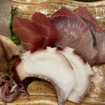 十三屋 大光 - タコはワサビつけ過ぎると危険！