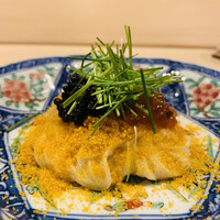 はらまさ - ③【先付2】
                      温素麺の白子ソース和え、カラスミかけ、キャビアとイクラのせ