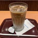 エクセルシオールカフェ - アイスカフェラテのMサイズです。（2022年3月）