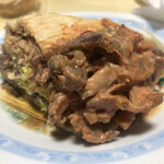 サライケバブ - チキン半分こ。お肉が溢れます