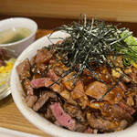 Shokudou Nikuzaemon - ステーキ400g、米小100gのステーキ丼