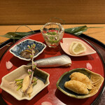 日本料理 太月 - ランチフルコース１７３２５円。八寸。今までと比べると弱い印象ですが、それぞれ良い味わいです（╹◡╹）