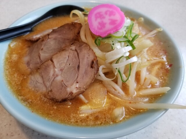 ラーメンさんぱち 釧路昭和店 - 新富士（ラーメン）の写真