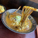 Tamagawa - トロミがあるのカレーはそばにもよく絡みます