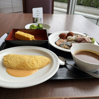 リラッサ - 朝食ビュッフェ３１５０円。チーズオムレツとカレーはとても美味しかったです（╹◡╹）