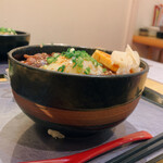 Ika Sushi Dainingu Sensuke - 丼の底から縁までご飯とネタが！