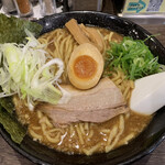 節骨麺たいぞう - 節骨こってりたいぞうらーめん（大盛）