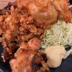 名物すた丼の店 - 　唐揚げ　アップ