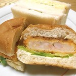 千代田ベーカリー - えびカツバーガー