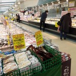 生鮮広場 - 店内の様子〜生鮮食品
