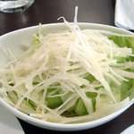 レストラン GLORY - サービスの野菜サラダ