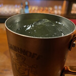 バー ウダ - マグカップが気持ちいいなぁ